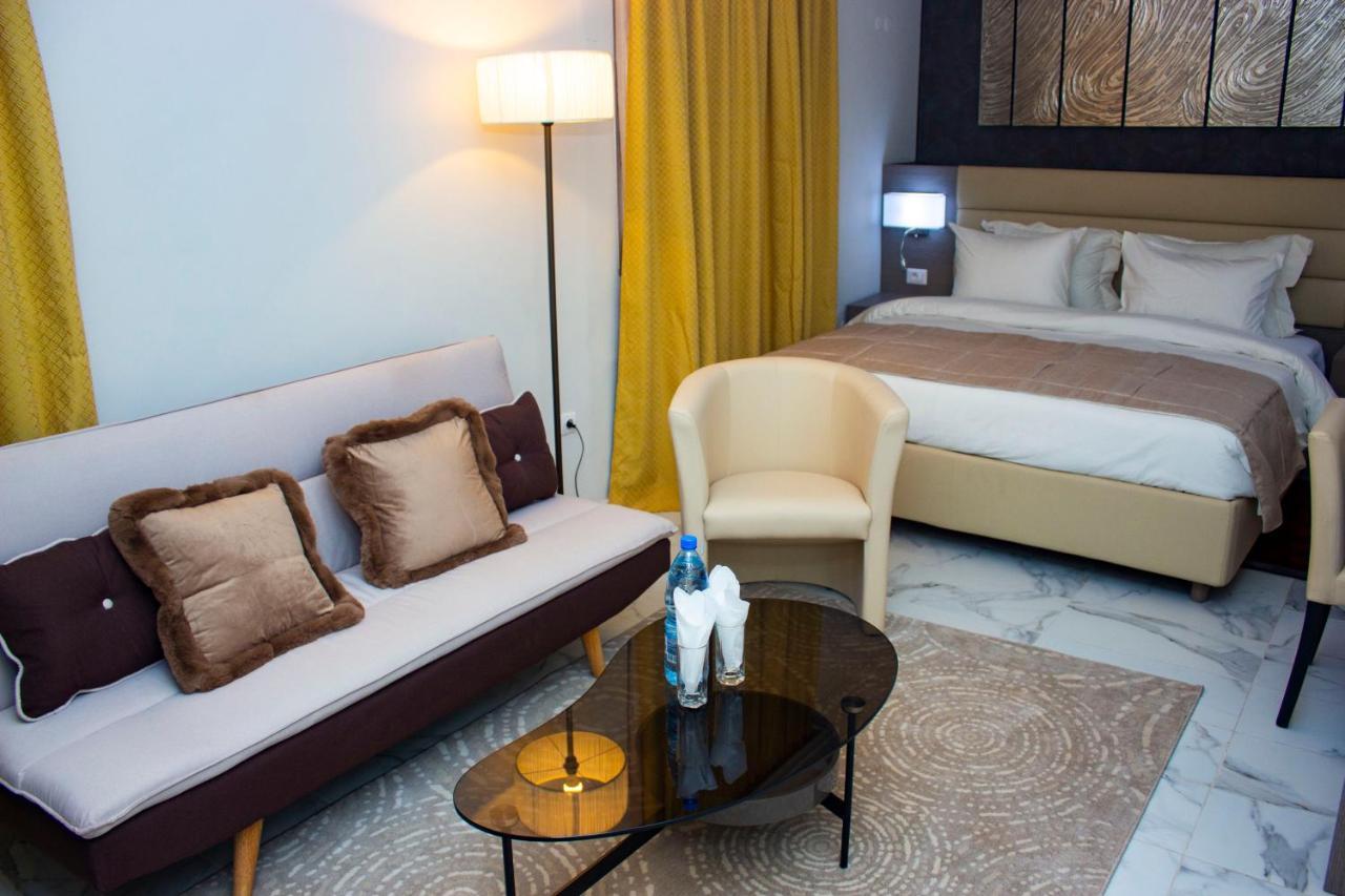 Yaoundé Merina Hotel מראה חיצוני תמונה