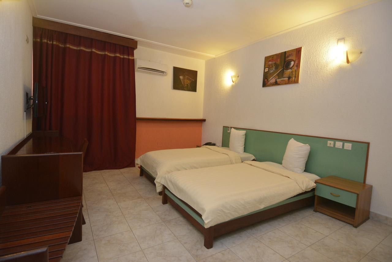 Yaoundé Merina Hotel מראה חיצוני תמונה